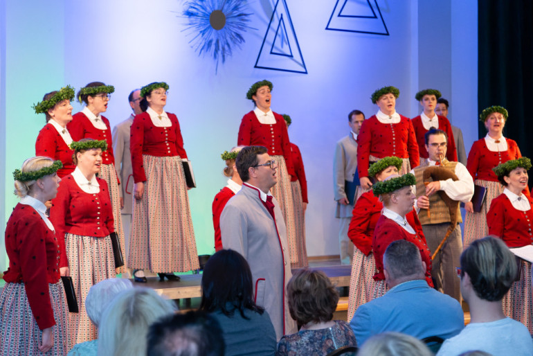 FOTO: Izskanējis Jauktā kora Grīva jubilejas koncerts &quot;Dieva dēli, Saules meitas&quot; 