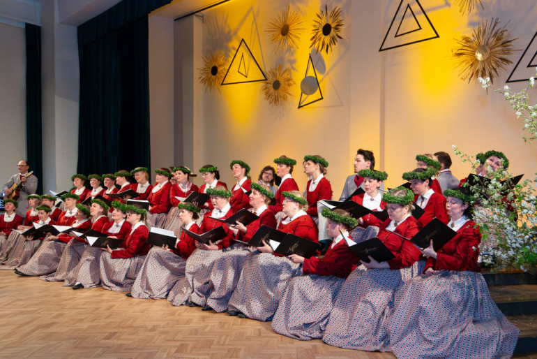 FOTO: Izskanējis Jauktā kora Grīva jubilejas koncerts &quot;Dieva dēli, Saules meitas&quot; 