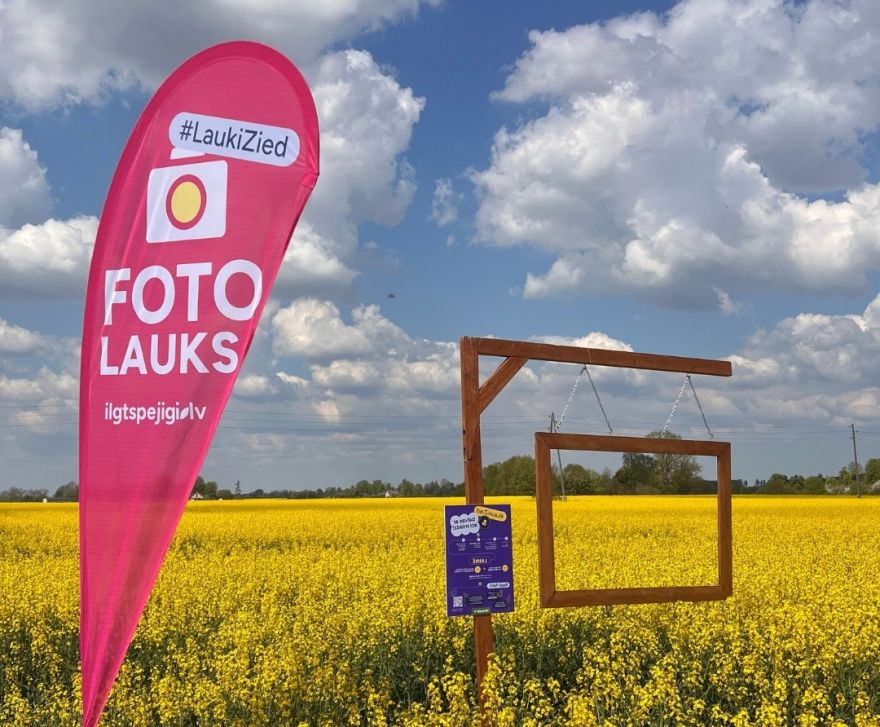 Lai top skaistas atmiņas! Arī Suntažos var piestāt un uzņemt bildi, kādu dabūt var tikai reizi gadā! 