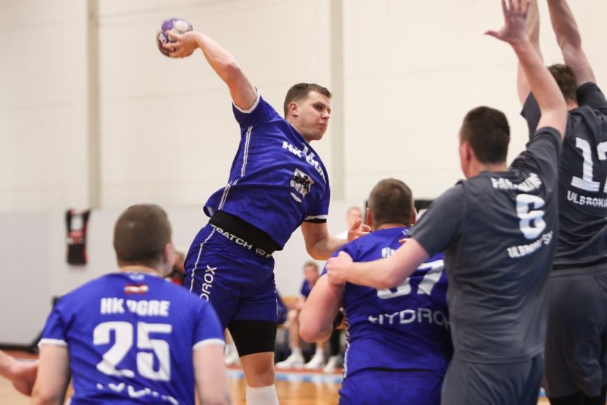 “HK Ogre” saspringtā cīņā gūst uzvaru Ludzā