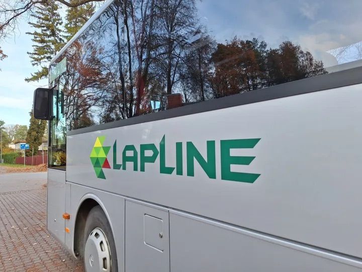 Maija svētkos būs izmaiņas reģionālo autobusu maršrutos; 4.maijā Goda ģimeņu karšu īpašniekiem – bezmaksas braucieni