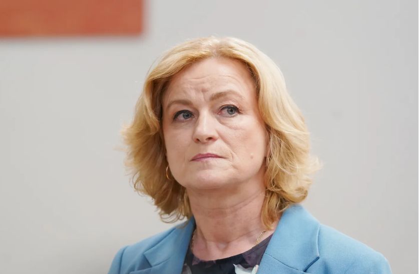  Indriksone uzstāj uz reformām izglītības sistēmā, neskatoties uz kritiku – tā skartu skolēnus jau mācību gada beigās