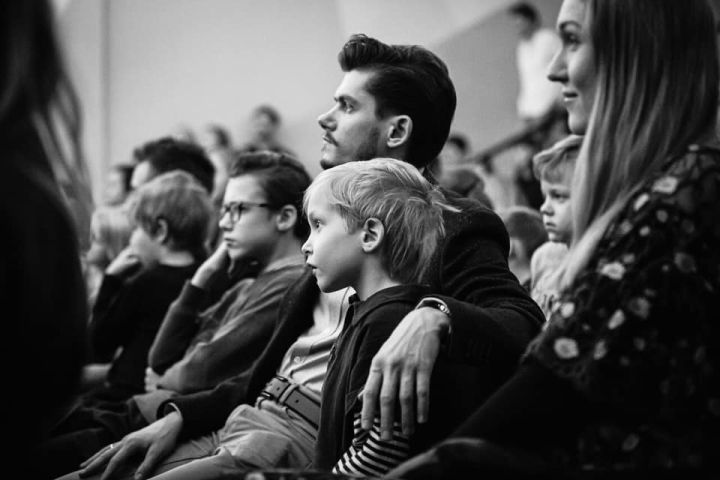 Četru bērnu mamma: Pa dienu darbs ar bērniem, pa nakti vēstule prezidentam