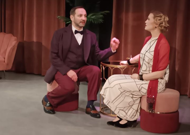 «Franču kadriļa» Ogres teātrī