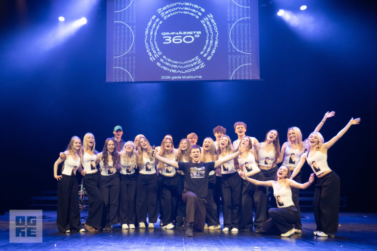 FOTO: Sapņi, atmiņas un piederība – Ogres Valsts ģimnāzijas Žetonvakars “Ģimnāzists 360 grādos”