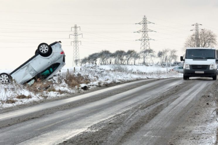 Attēls rakstam: Kad minūtes skaita dzīvību - kā jārīkojas, ja redzi ceļa satiksmes negadījumu