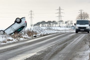 Attēls rakstam: Kad minūtes skaita dzīvību - kā jārīkojas, ja redzi ceļa satiksmes negadījumu