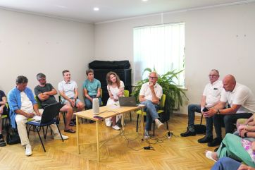 Attēls rakstam: "Aptuveni 90% sūdzību ir tieši par šīm problēmām." Tīnūžnieki karjeru trokšņa dēļ vērsīsies pie tiesībsardzes