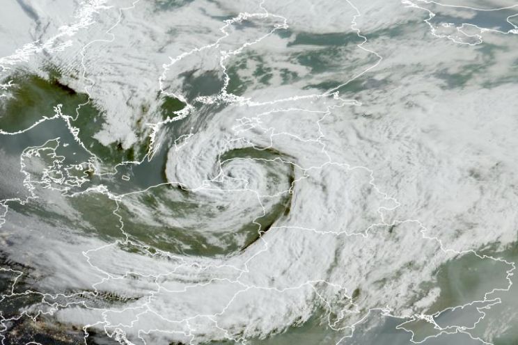 Attēls rakstam: Meteorologi izsludina oranžo brīdinājumu – iespējams gan stiprs lietus, gan pērkona negaiss