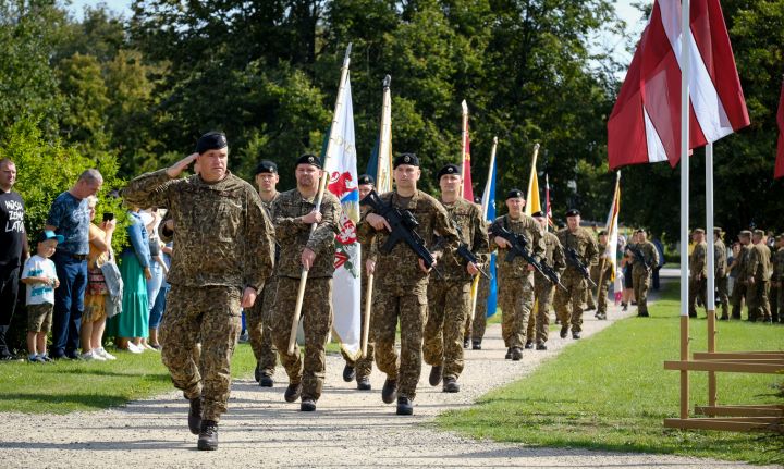 Zemessardzes brigādes komandieris atspēko pret Ogres bataljona komandieri vērstos apmelojumus
