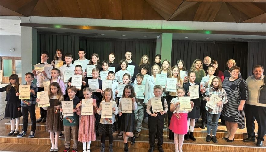 Aizvadīta skolēnu skatuves runas priekšnesumu konkursa I kārta