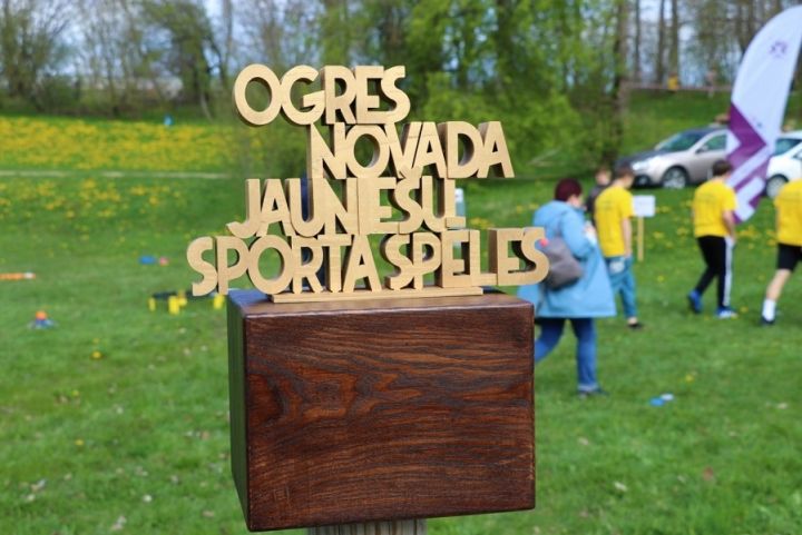 Aizvadītas pirmās Ogres novada skolēnu sporta spēles