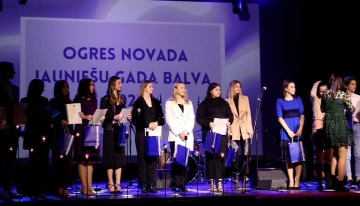 Apbalvoti "Ogres novada Jauniešu Gada balvas 2022" nominanti!