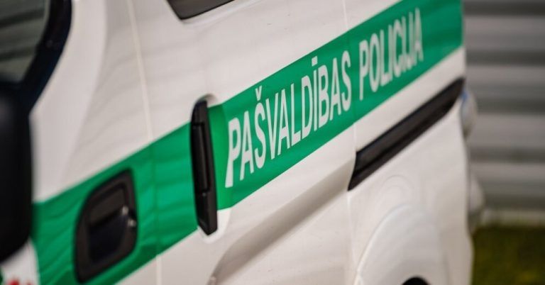 Aptauja. Kā jūs vērtējat policijas darbu?