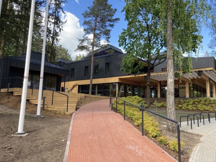 Atklāj jauno Ogres Centrālās bibliotēkas ēku