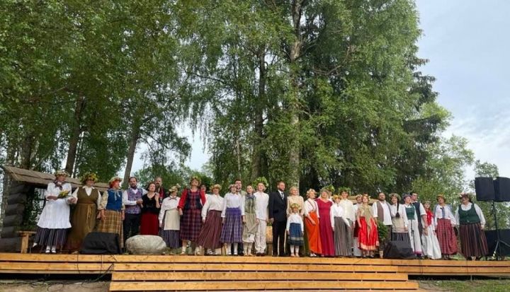 Atklāta Meņģeles estrāde