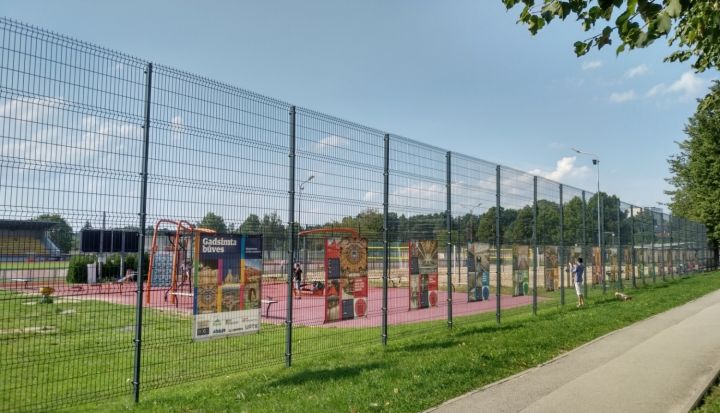 Ceļojošā izstāde "Gadsimta būves Latvijā" apskatāma Ogrē
