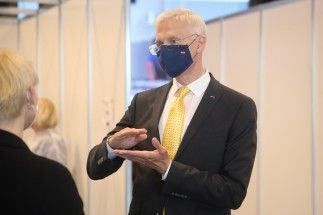 Covid-19 dēļ izsludināto ārkārtējo situāciju Latvijā pagarinās līdz februāra beigām