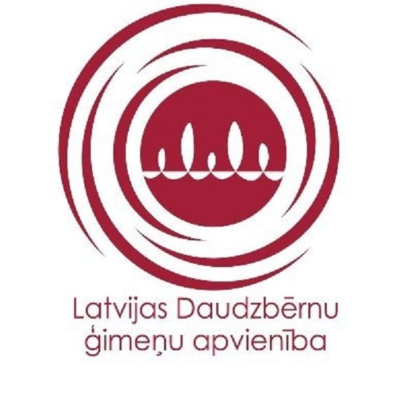 Daudzbērnu ģimeņu informēšana par atbalsta saņemšanas un interešu aizstāvības iespējām