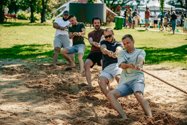 Daugavas malā, Ķeguma galā, Ķeguma pludmalē aizvadītas "Vīru Spēles" 2023 (FOTO)