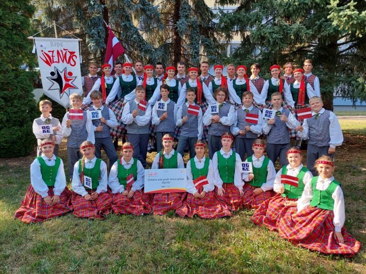 Deju kolektīvs "Viznīts" piedalījās starptautiskajā kultūras un mākslas festivālā "Europeade 2023" Vācijā (FOTO)