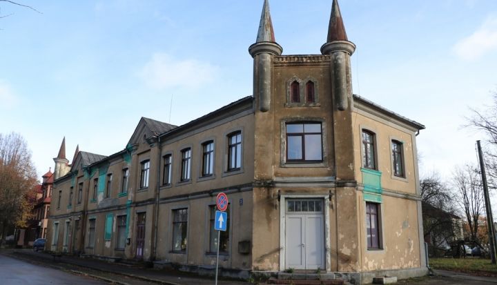 Deputātiem atšķirīga izpratne par vēstures notikumu nozīmību