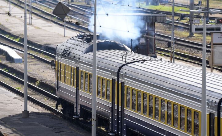 Dziesmu svētku dalībnieki varēs bez maksas braukt ar vilcienu Rīgas teritorijā