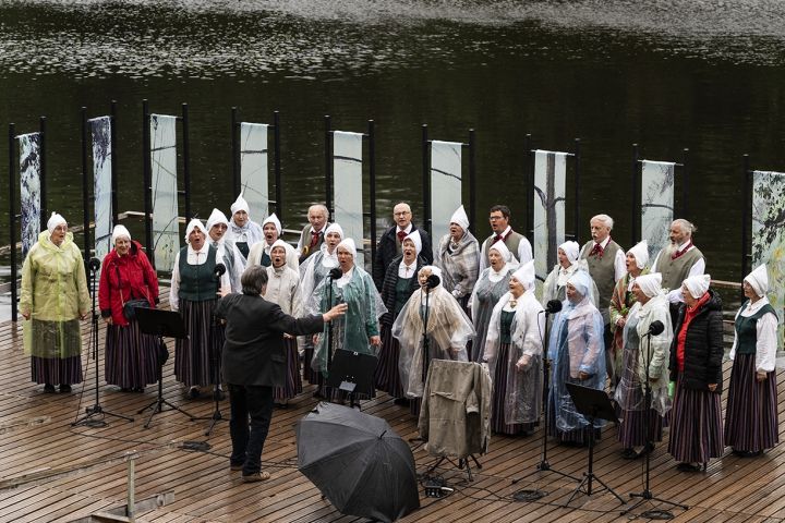 Foto: Ogrē atklāts koncertcikls "Upes vakari"