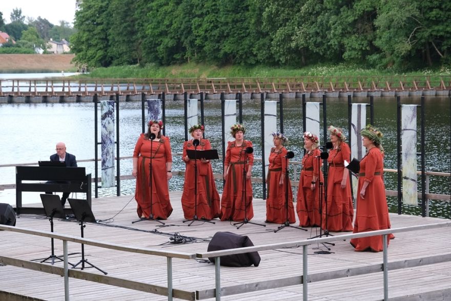 Foto: Ogrē izskanējis koncertcikls "Upes vakari"