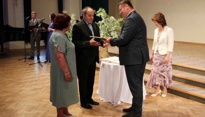 Godina Ogres novada Dimanta un Zelta kāzu pārus