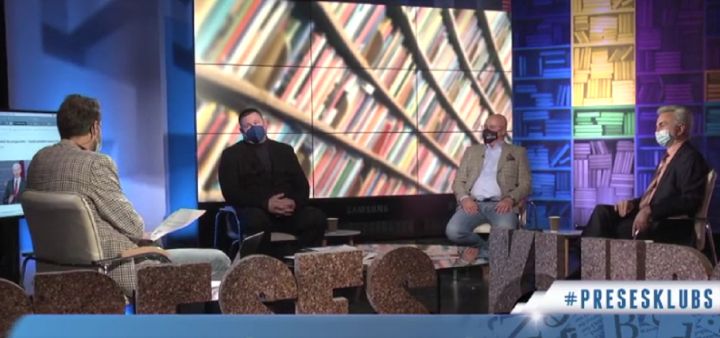 Helmanis: Ja Pavļutam ir gods, tad viņam pašam jāatkāpjas no amata