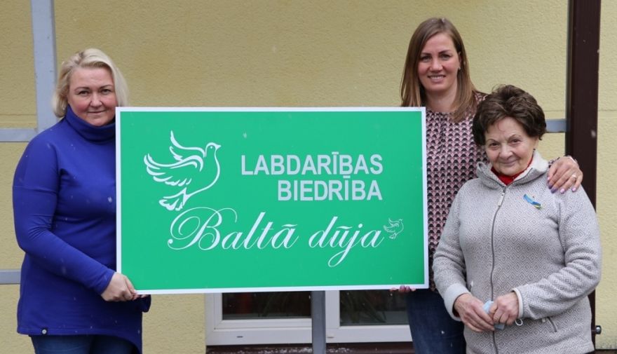 Humāno palīdzību iedzīvotājiem sniedz "Baltā dūja"