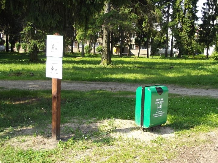 Iedzīvotāju pienākums ir satīrīt aiz sava mājdzīvnieka