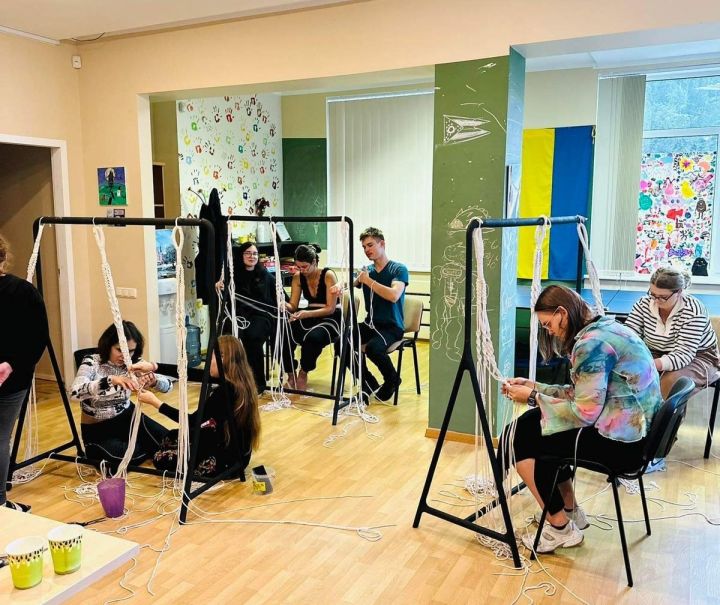 Ikšķiles jaunieši apgūst mezglošanu