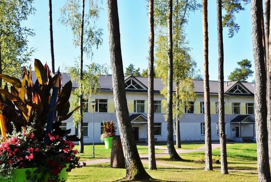 Ikšķiles Mūzikas un mākslas skola aicina pieteikties klavierspēles pedagoga vakancei