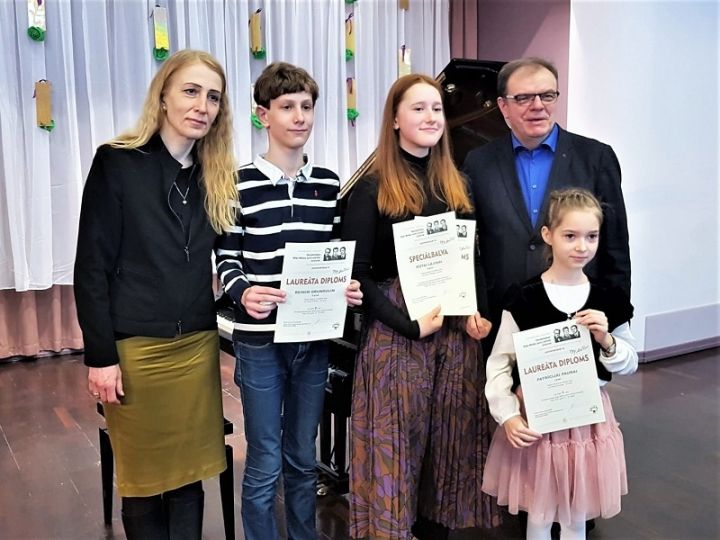 Ikšķiles pianisti spodrina skolas vārdu starptautiskajā konkursā