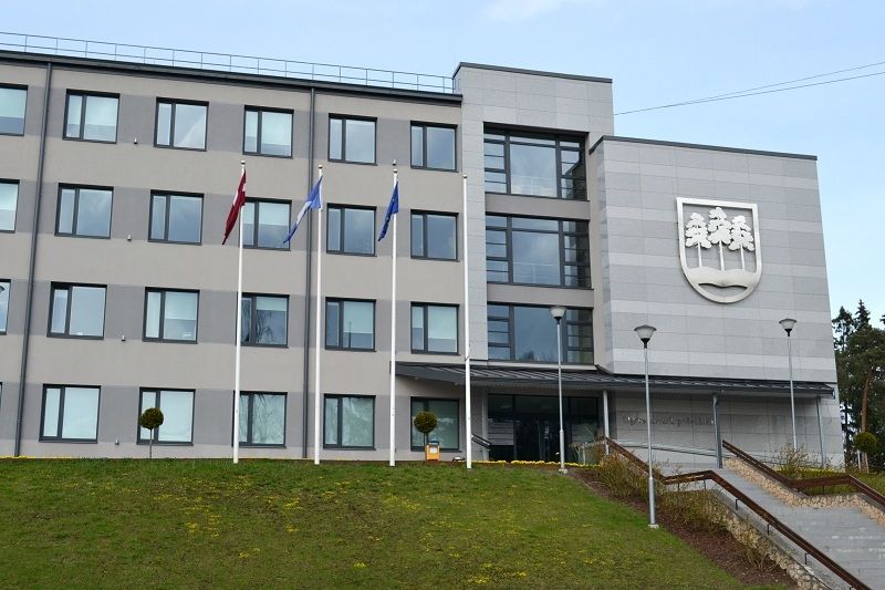 Informācija par darba dienas pārcelšanu 2021. gada maijā un jūnijā