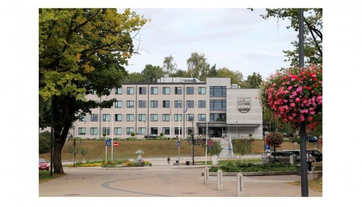 Informācija par darba laiku 19. un 22 jūnijā