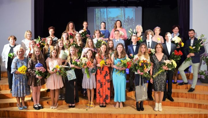 Izlaidums Ikšķiles Mūzikas un mākslas skolā