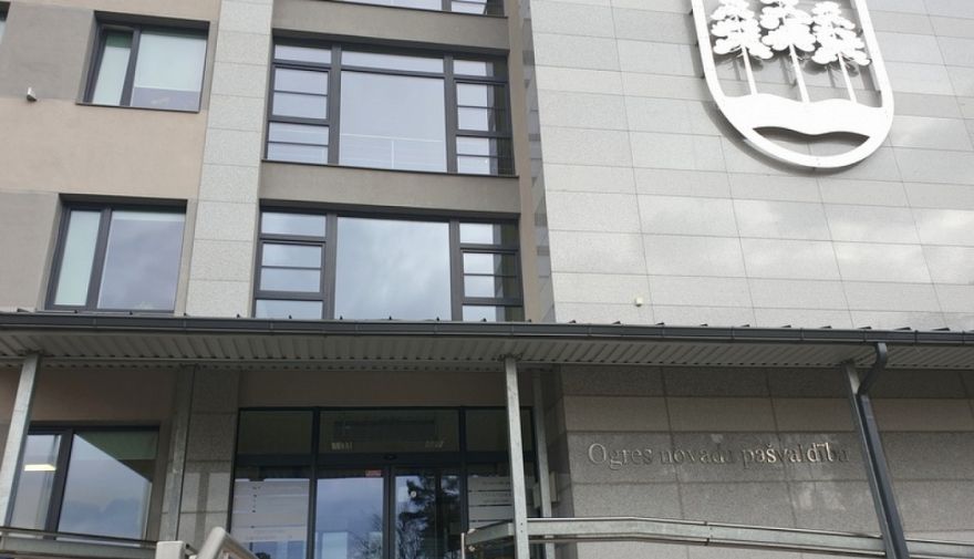 Izskata jautājumu par līdzfinansējumu privātajam bērnu uzraudzības pakalpojuma sniedzējam