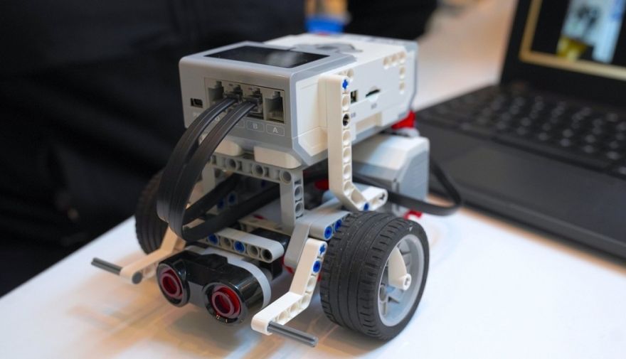 Izsludināta pieteikšanās Lego robotikas nodarbībām