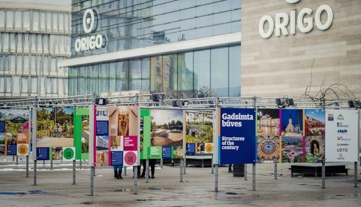 Izstādē "Gadsimta būves Latvijā" arī jaunā Ogres Centrālās bibliotēkas koka ēka