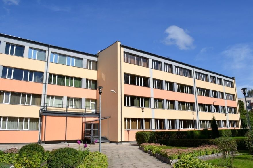 Jaunogres vidusskola aicina darbā mūzikas skolotāju