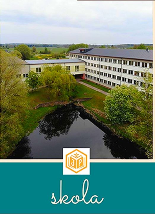 Jumpravas pamatskola uz nenoteiktu laiku aicina darbā dārznieku