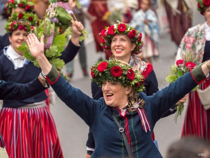 Kad dziesma paceļ spārnos