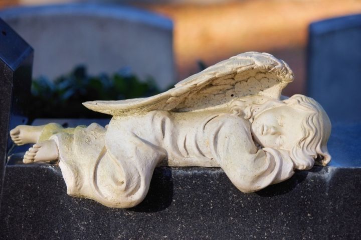 Kapusvētki Madlienas, Mazozolu, Tomes un Meņģeles pagasta kapos