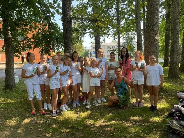 Laikraksta “Ogres Vēstis Visiem” 20.jūlija numurā: