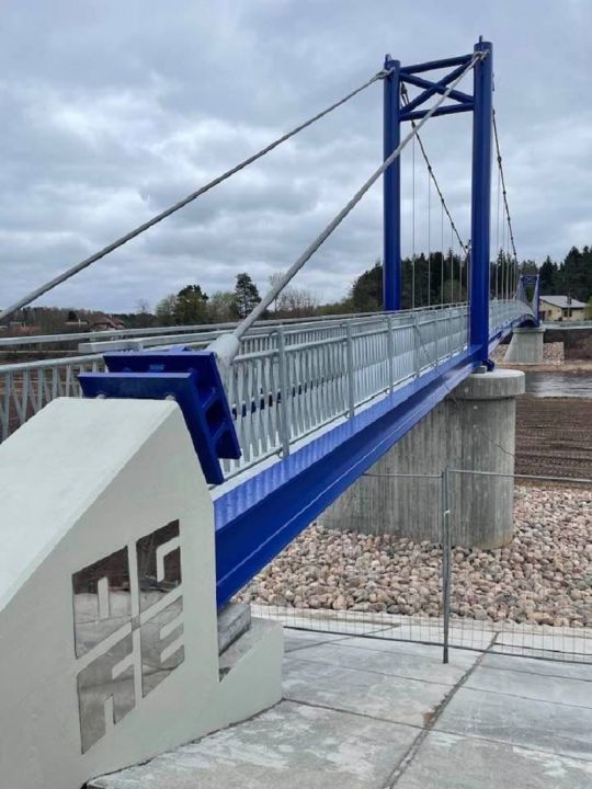 Laikraksta "Ogres Vēstis Visiem" 30.aprīļa numurā: