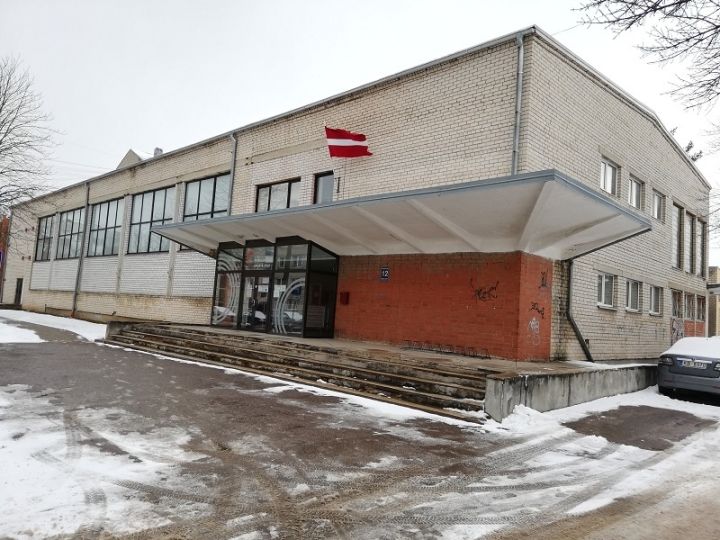 Laikraksta "Ogres Vēstis Visiem" 9.marta numurā: