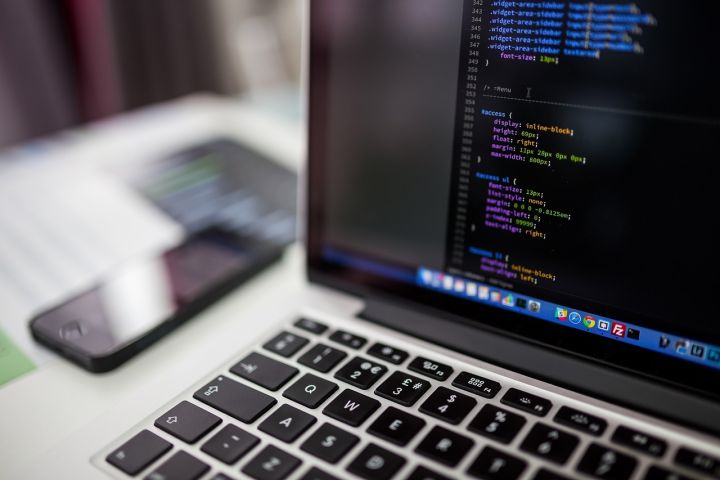 Latvijā norisināsies programmēšanas konkurss vidusskolēniem